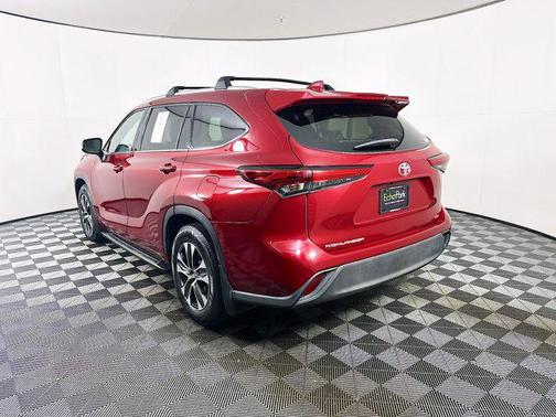 Ruby Flare Pearl 2021 Toyota Highlander XLE