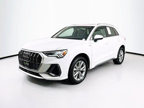 2024 Audi Q3 S line Premium