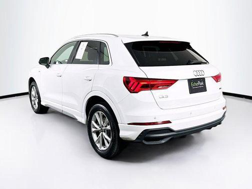 2024 Audi Q3 S line Premium