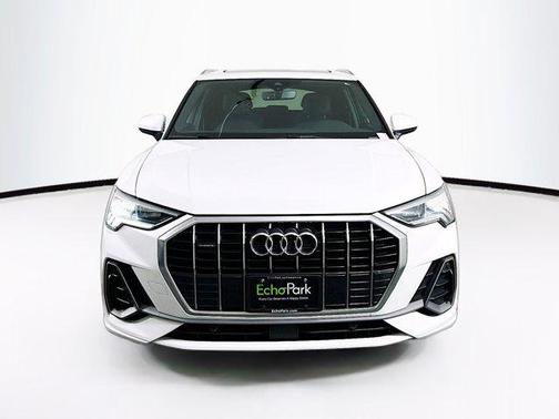 2024 Audi Q3 S line Premium