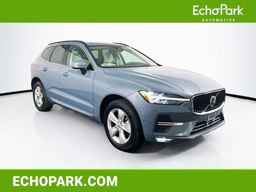 2022 Volvo XC60 Momentum