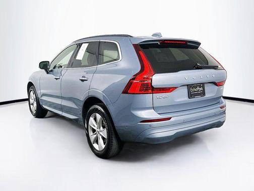 2022 Volvo XC60 Momentum