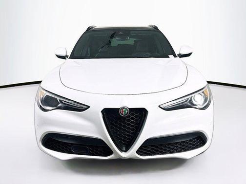 2022 Alfa Romeo Stelvio Sprint