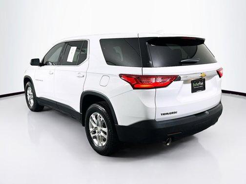 2021 Chevrolet Traverse LS