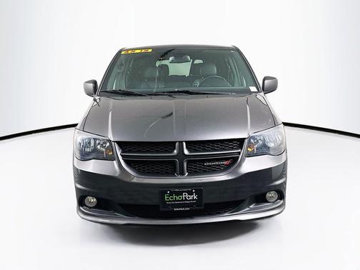 Granite Pearlcoat 2019 Dodge Grand Caravan GT