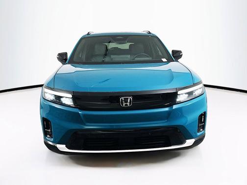 North Shore Pearl 2024 Honda Prologue Touring