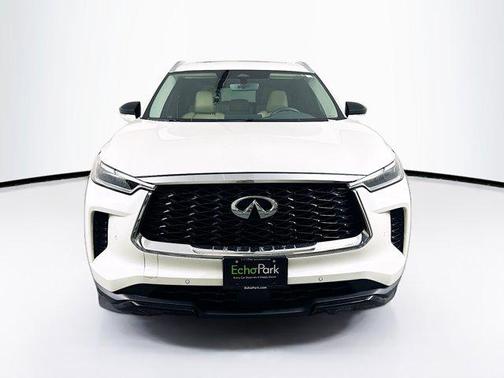 Majestic White 2023 INFINITI QX60 Luxe