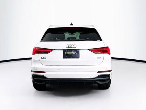 2023 Audi Q3 S line Premium
