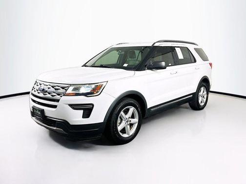 Oxford White 2019 Ford Explorer XLT