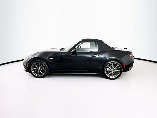 Jet Black Mica 2016 Mazda MX-5 Miata Grand Touring