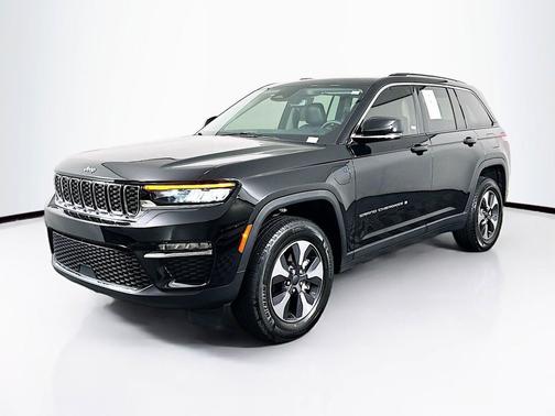 Diamond Black Crystal Pearlcoat 2022 Jeep Grand Cherokee 4xe Base