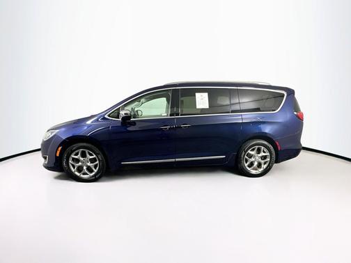 Jazz Blue Pearlcoat 2017 Chrysler Pacifica Limited
