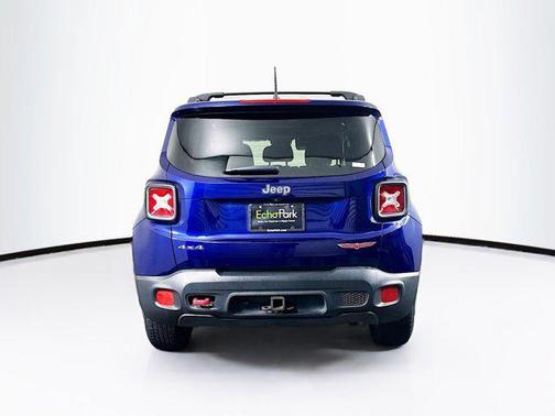 2016 Jeep Renegade Trailhawk