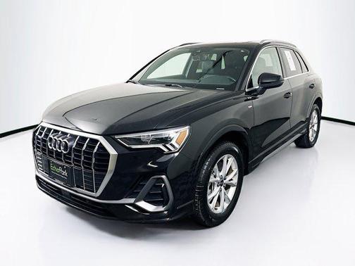 2024 Audi Q3 S line Premium