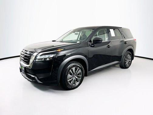 Super Black 2024 Nissan Pathfinder S
