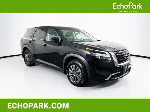 Super Black 2024 Nissan Pathfinder S