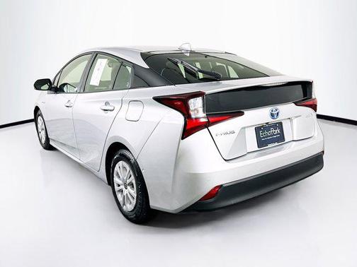 2022 Toyota Prius LE