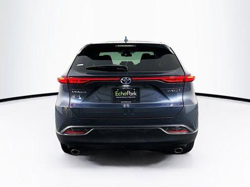 Coastal Gray Metallic 2021 Toyota Venza LE