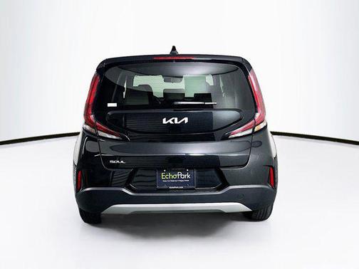 Fusion Black 2025 Kia Soul LX