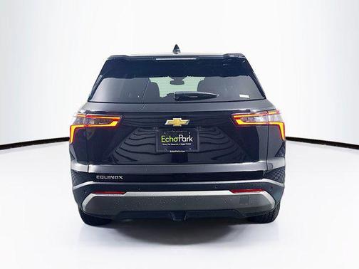 Mosaic Black Metallic 2025 Chevrolet Equinox 1LT