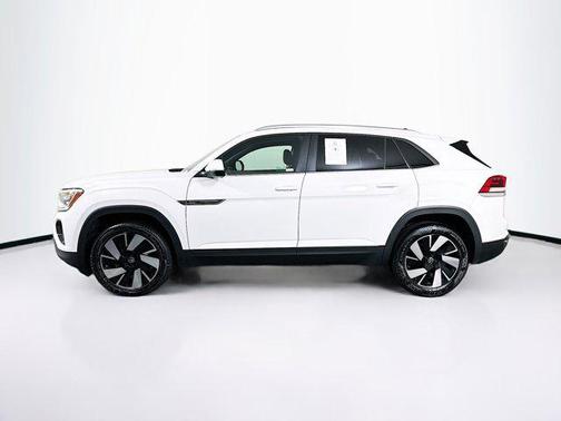 2025 Volkswagen Atlas Cross Sport 2.0T SE w/Technology 4MOTION