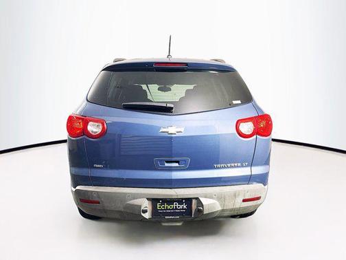 Twilight Blue Metallic 2012 Chevrolet Traverse LT