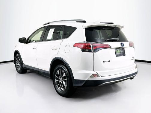 Super White 2018 Toyota RAV4 Hybrid XLE