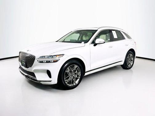 Alta White 2025 Genesis GV70 2.5T