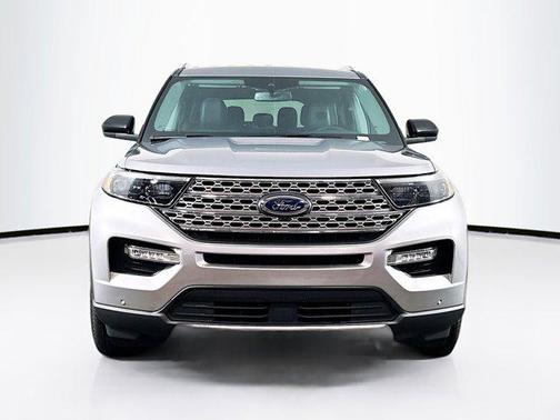 Iconic Silver Metallic 2024 Ford Explorer Limited