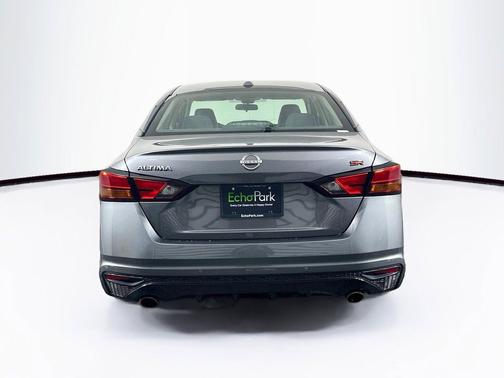 Gun Metallic 2024 Nissan Altima 2.5 SR