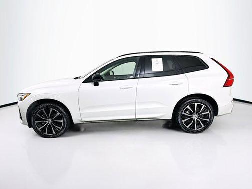 2025 Volvo XC60 Plus