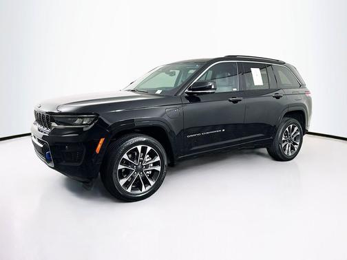 Diamond Black Crystal Pearlcoat 2022 Jeep Grand Cherokee 4xe Overland
