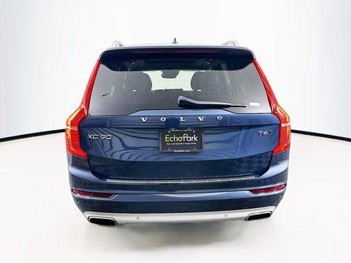 2018 Volvo XC90 T6 Momentum