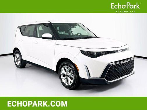 Snow White Pearl 2025 Kia Soul LX