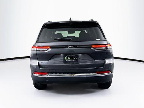 Baltic Gray Metallic Clearcoat 2022 Jeep Grand Cherokee 4xe Base