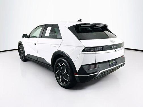 2024 Hyundai IONIQ 5 SE