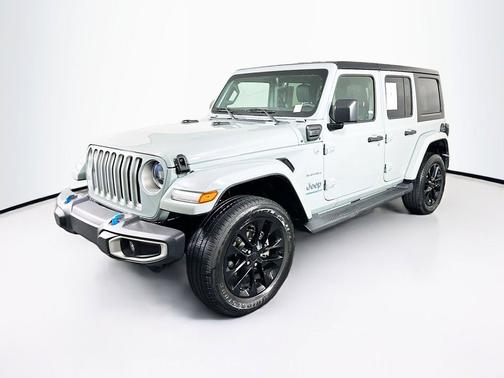 Earl Clearcoat 2023 Jeep Wrangler 4xe Sahara