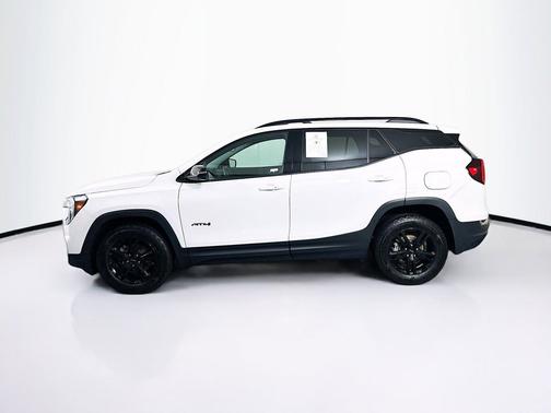 Summit White 2024 GMC Terrain AT4
