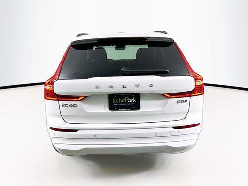 2022 Volvo XC60 Momentum