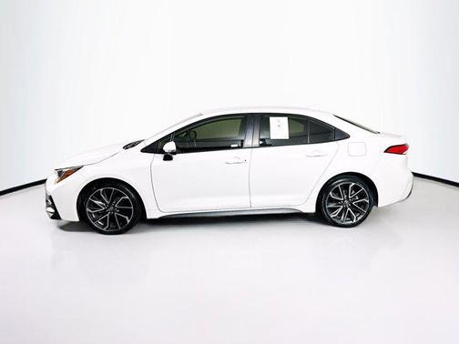 White 2021 Toyota Corolla SE