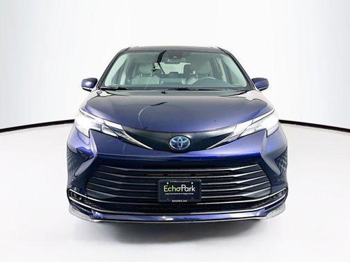 Blueprint 2022 Toyota Sienna LE