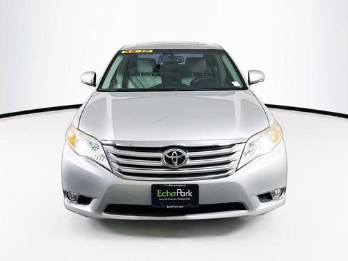 Silver 2012 Toyota Avalon Base