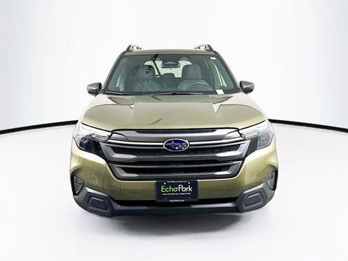 Autumn Green Metallic 2025 Subaru Forester Premium