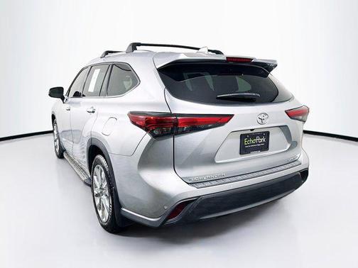 2022 Toyota Highlander Limited