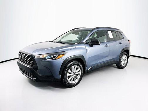 2025 Toyota Corolla Cross LE