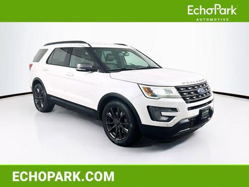 White Platinum Metallic Tri-Coat 2017 Ford Explorer XLT