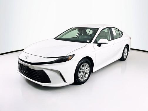 Ice Cap 2026 Toyota Camry LE