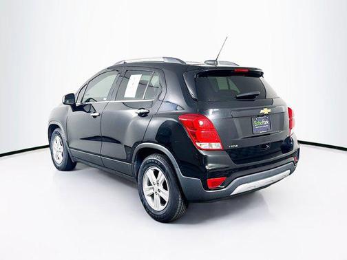 Mosaic Black Metallic 2019 Chevrolet Trax LT