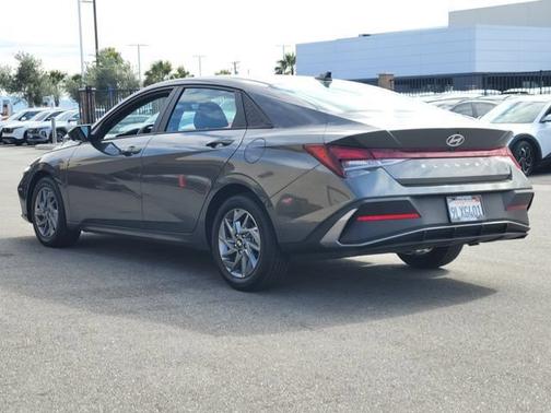 Gray 2024 Hyundai ELANTRA SEL