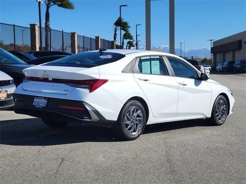 2025 Hyundai ELANTRA HEV Blue